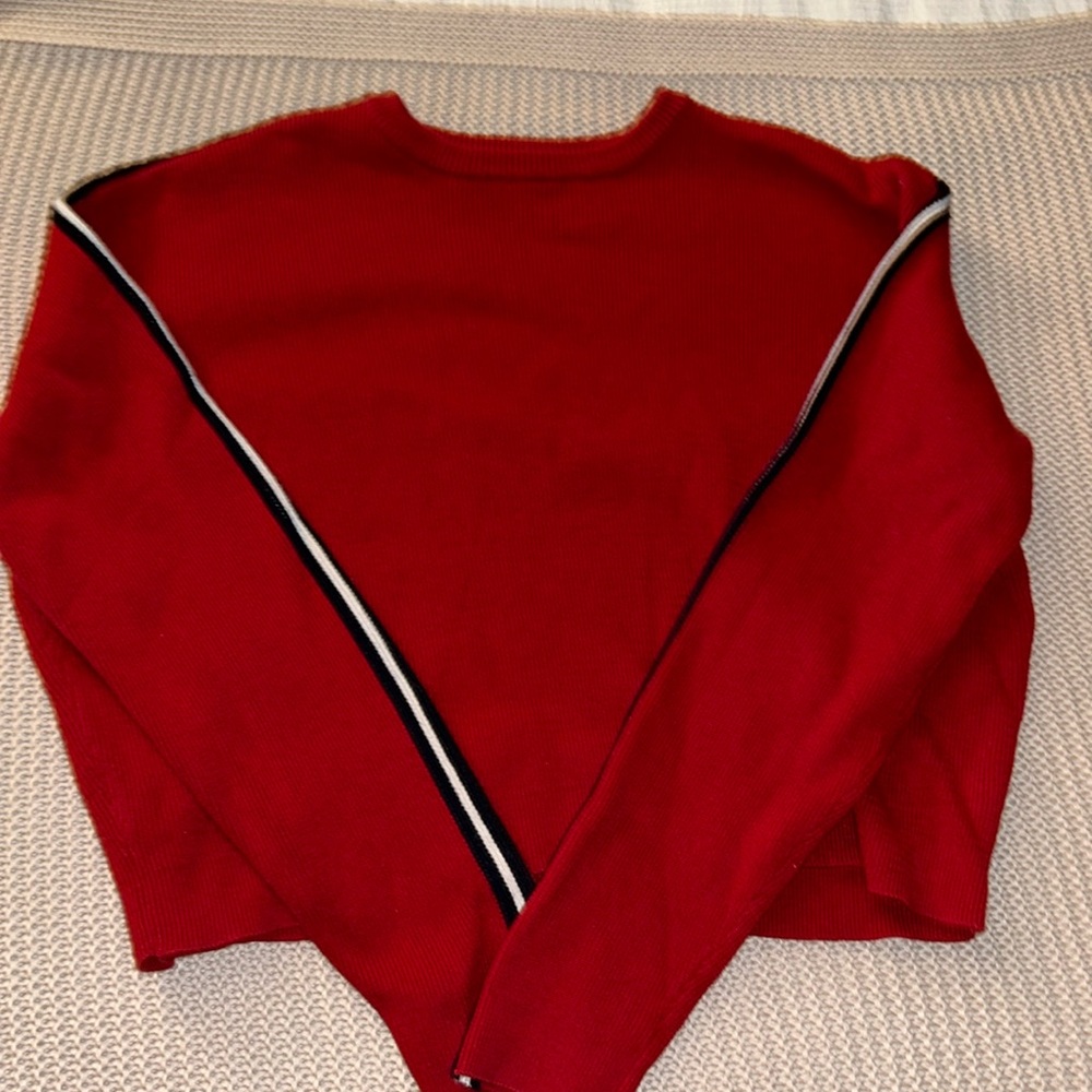 Brandy Melville Cropped Red Long Sleeve Sweater